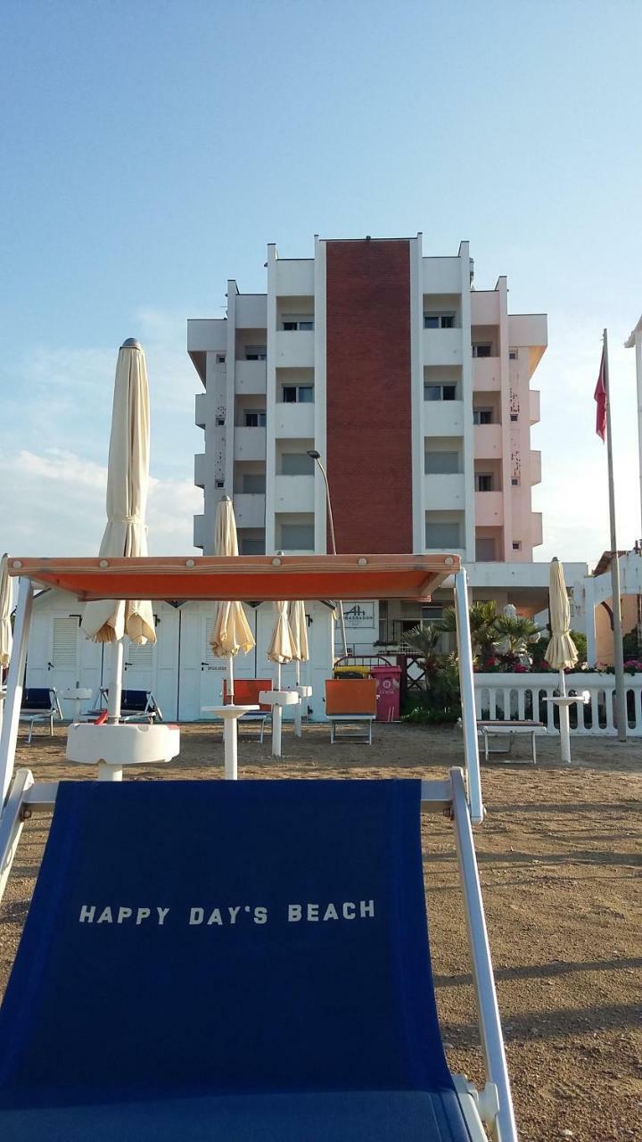 Hotel Ambassador Marotta Exteriér fotografie